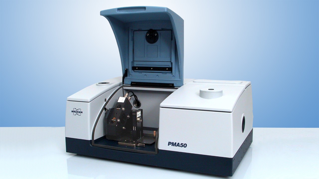 分極と変調実験用のPMA50モジュール。
