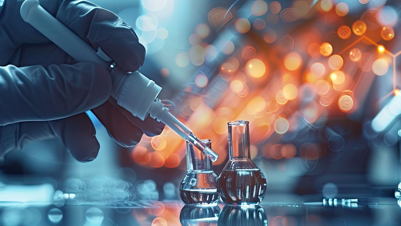 Benchtop NMR for streamlined and compliant pharmaceutical Quality Control