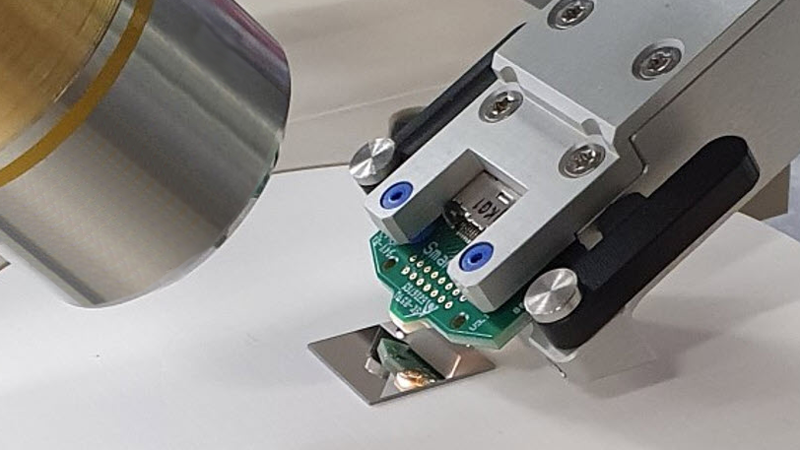 SmartProber during measurement on silicon wafer
