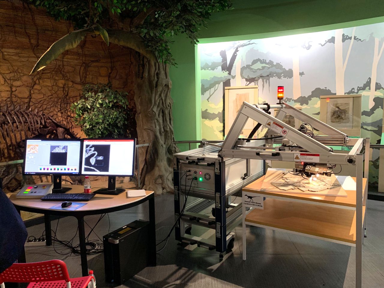 M6 JETSTREAM analyzing dinosaur fossil