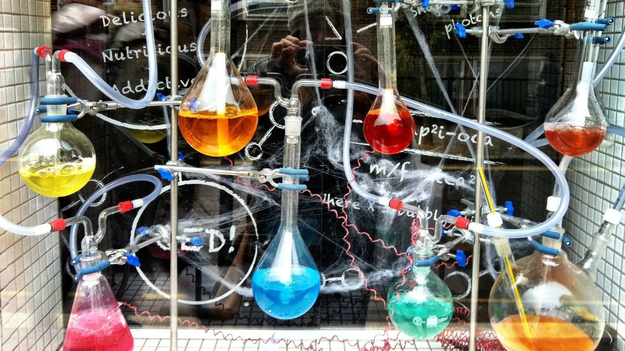 Hand-Blown Research Chemistry Laboratory Glassware & Glass-Blowing