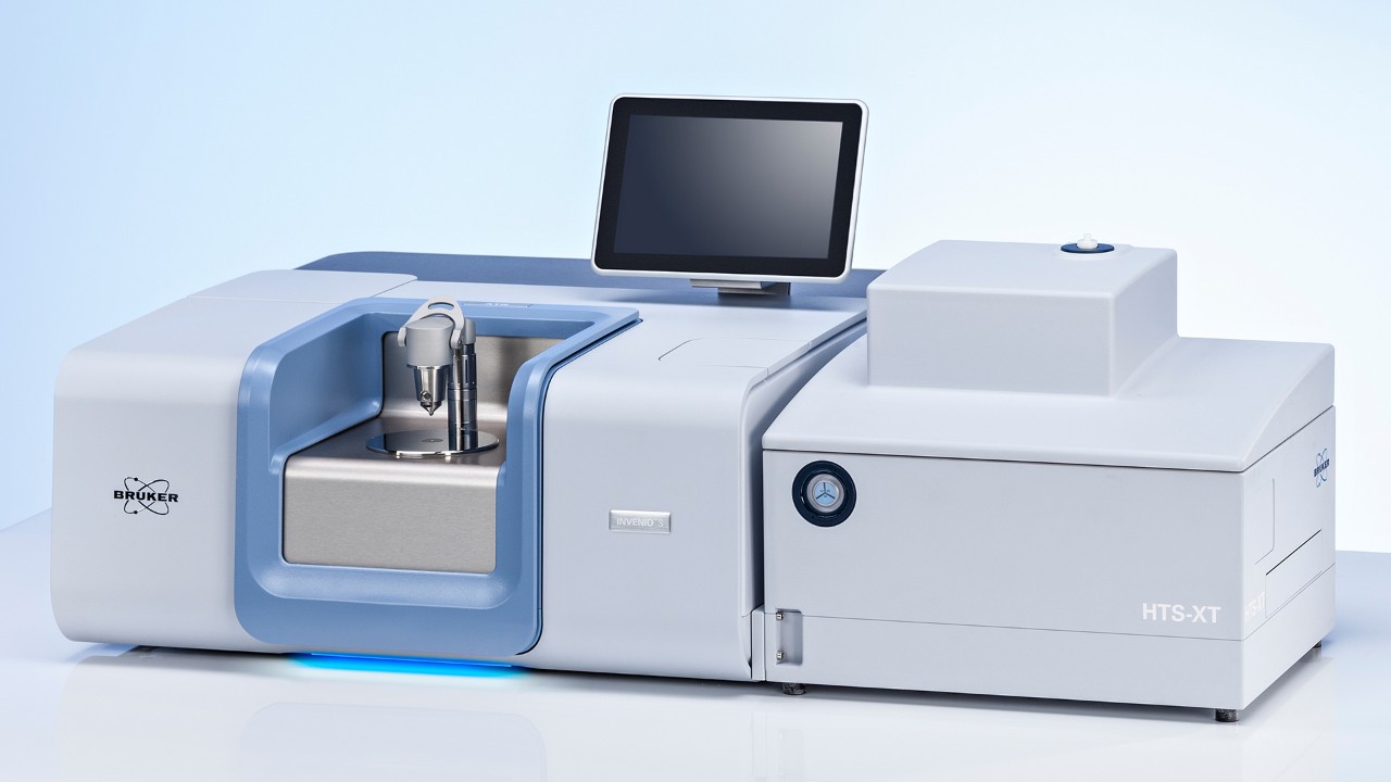 HTS-XT microplate reader with INVENIO S