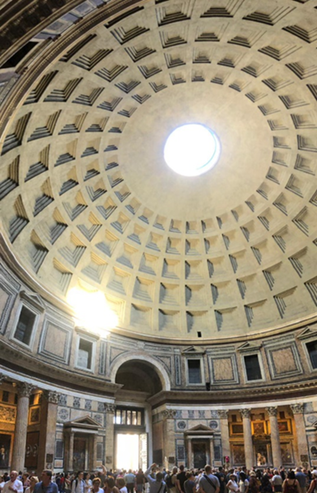 Cúpula de hormigón del Panteón de Roma.