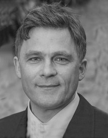 Dr. Hermann Schillers
