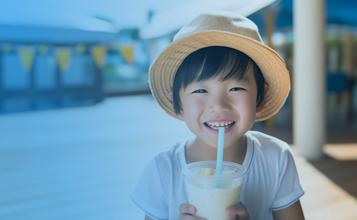 teaser image kid with milk