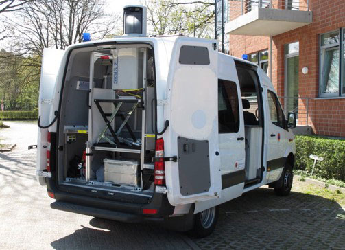 SIGIS 2 installed on an anti-shock mount inside a vehicle.