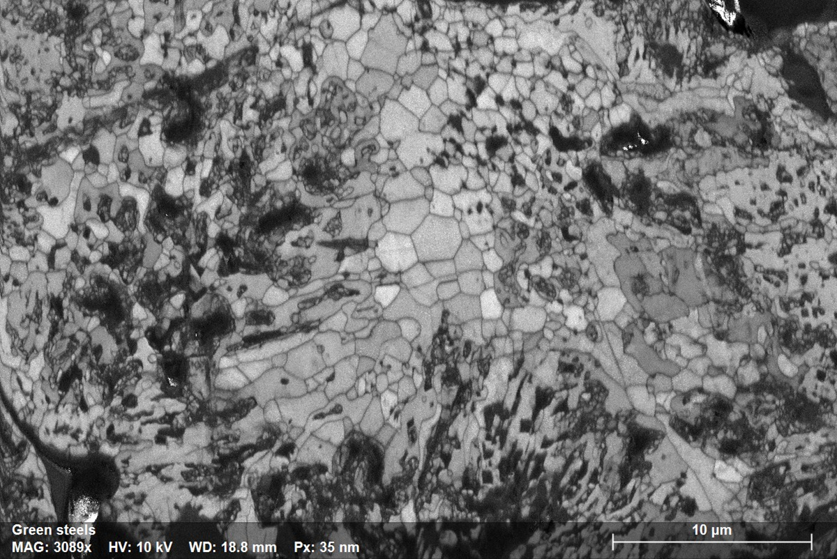 Pattern Quality map of the reduced green steel sample showing a poreous and very fine-grained structures. 
